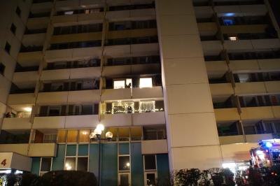 Leonberg: Feuerwerkskoerper setzt Hausfassade in Brand.